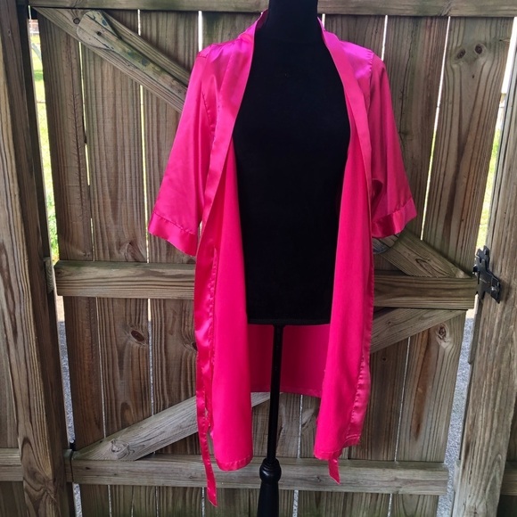 Maid of Honor Rhinestone Fuchsia Pink Satin Robe & Belt David’s Bridal Size S-M - Picture 6 of 7